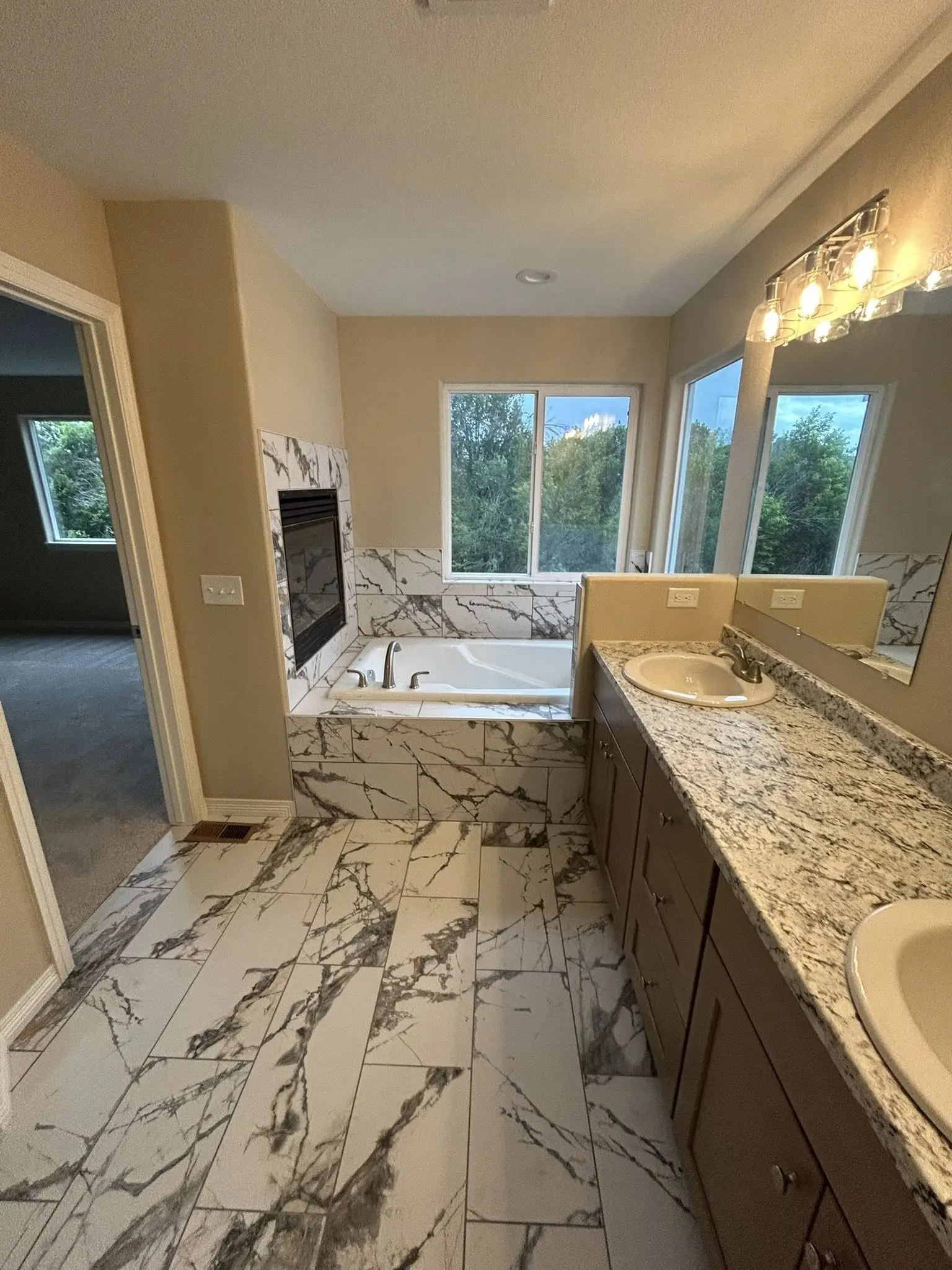 H&B Construction Bathrooms project photo 44